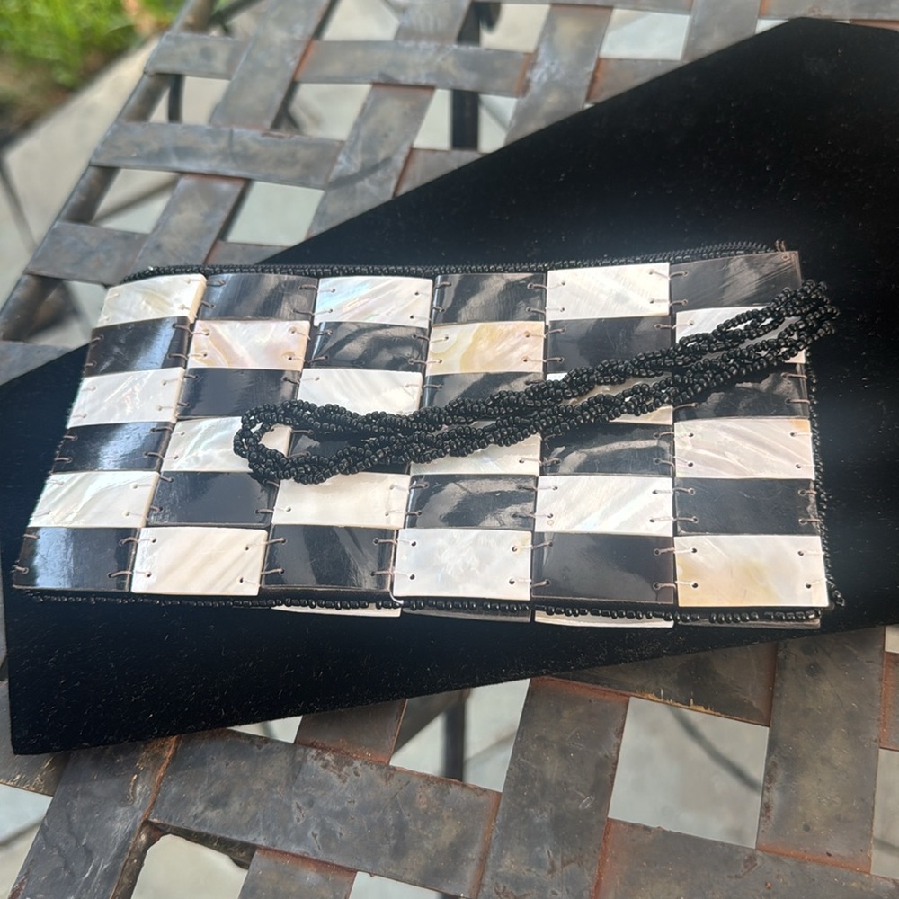 Wrestling Checkered Black and White mother-of-pearl
